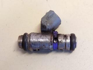 форсунка Volkswagen Bora 1 поколение 2001, 1.6 л., i, AZD, бензин, МКПП, серебристый, универсал, передний привод, 360317