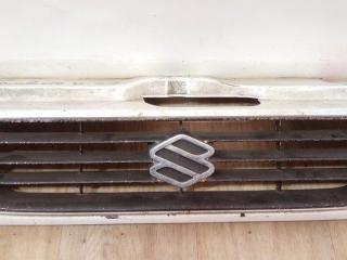 решетка радиатора Suzuki Baleno 1 поколение 1997