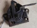 замок капота Mazda 323F BA 1996, 1.5 л., i, Z5-DE, бензин, МКПП, зеленый, хетчбэк 5 дв., передний привод - фото №3