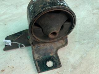 подушка крепления КПП Mitsubishi Galant 7 поколение 1997, 1.8 л., i, бензин