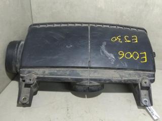 корпус воздушного фильтра Subaru Outback 2 поколение 2001, 3.0 л., i, EZ30D, бензин, АКПП, серый, универсал, полный привод