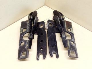 петля капота BMW 7 серия E65/E66/E67 E65 2003, 4.4 л., i, M62 B44 (448S1), бензин, АКПП, черный, седан, задний привод, 41617210671, 41617210672