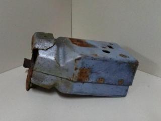 кронштейн переднего бампера Nissan Primera P11 1999