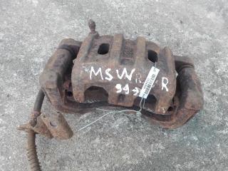суппорт передний правый Mitsubishi Space Wagon 3 поколение (Typ N50) 2001