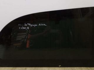 стекло кузовное боковое правое Chrysler Voyager 4 поколение 2004, AS-2