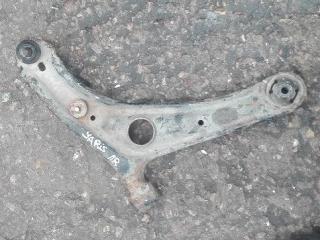 рычаг передний правый Toyota Yaris P1 2002