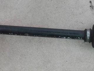 полуось передняя левая (приводной вал, ШРУС) Toyota Yaris P1 2002, 1.3 л., i, бензин