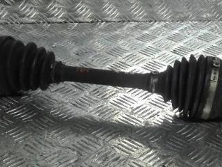 полуось передняя левая (приводной вал, ШРУС) Toyota Avensis 2 поколение (T250) 2005, 2.0 л., дизель