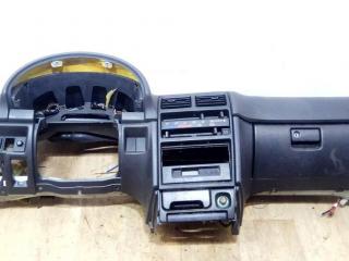 панель передняя салона (торпедо) Suzuki Swift 2 поколение 1995