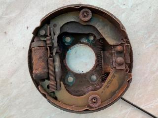 защитный кожух тормозного механизма Nissan Micra 2 поколение (K11) 2000, 1.2 л., i, бензин