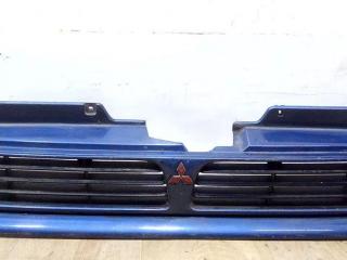 решетка радиатора Mitsubishi Space Wagon 2 поколение (Typ N30/N40) 1993, синий