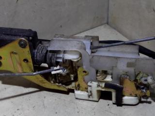 замок двери передней правой Mazda 323P BJ 1998, 1.3 л., i, B3, бензин, МКПП, серебристый, хетчбэк 3 дв., передний привод