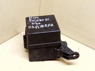 блок предохранителей Mitsubishi Pajero 2 поколение [рестайлинг] 2003, MR482591