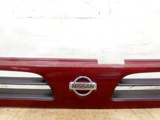 решетка радиатора Nissan Primera P10 1996