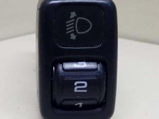 корректор фар Mazda 323P BJ 1998, 1.3 л., i, B3, бензин, МКПП, серебристый, хетчбэк 3 дв., передний привод