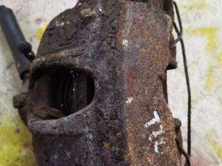 суппорт передний левый Peugeot 307 1 поколение (2001 - 2005), 2.0 л., дизель, МКПП, черный, универсал