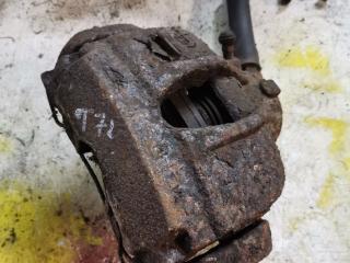 суппорт передний правый Peugeot 307 1 поколение (2001 - 2005), 2.0 л., дизель, МКПП, черный, универсал