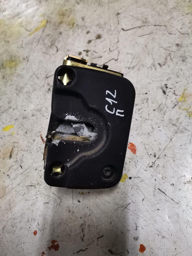 замок двери передней правой Renault Kangoo 1 поколение 2002, 1.9 л., дизель, МКПП, белый, фургон - фото №1