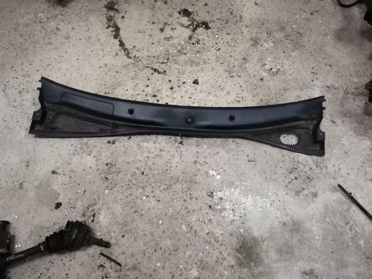 дождевик Renault Kangoo 1 поколение 2002, 1.9 л., дизель, МКПП, белый, фургон - фото №1