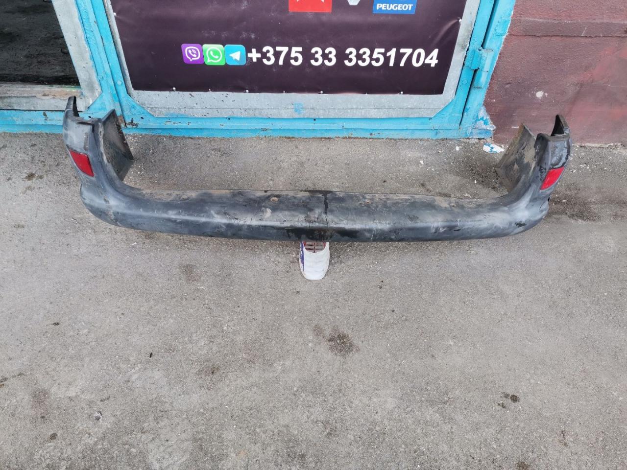 бампер задний Renault Kangoo 1 поколение 2002, 1.9 л., дизель, МКПП, белый, фургон - фото №1