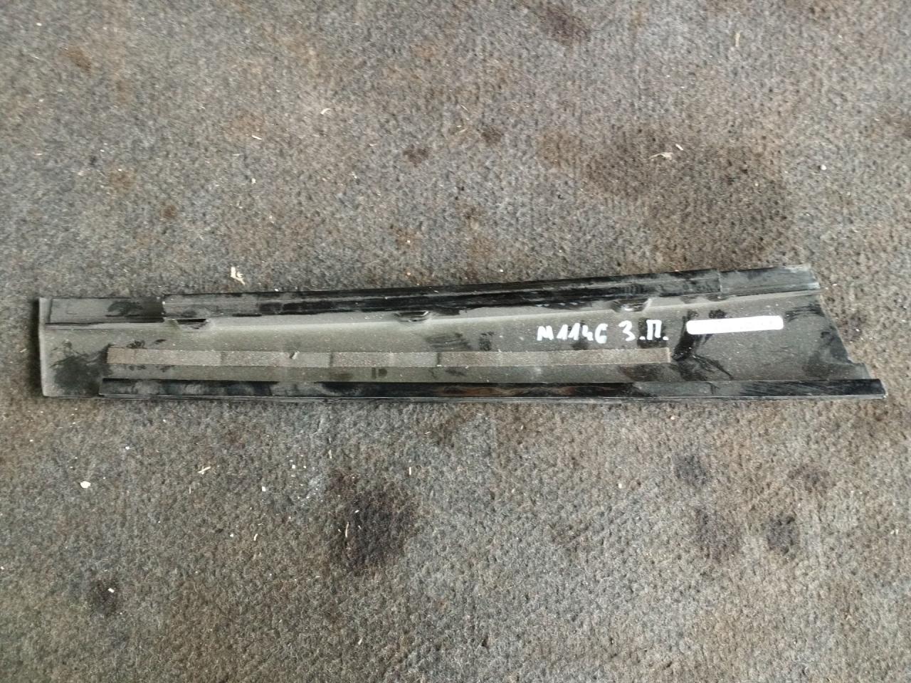 накладка двери (крышки) багажника Renault Scenic 3 поколение 2011, 1.5 л., DCi, дизель, 6МКПП, минивэн, передний привод - фото №1
