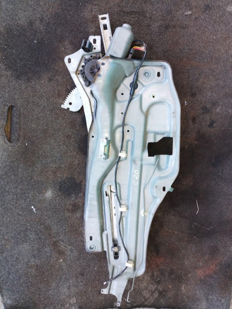 стеклоподъемник передний правый Renault Laguna 1 поколение 1997, 2.0 л., F3R 768, бензин, МКПП, красный, универсал - фото №1