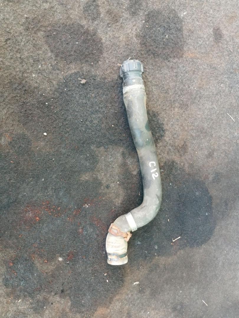 патрубок отопителя (печки) Renault Kangoo 1 поколение 2002, 1.9 л., дизель, МКПП, белый, фургон - фото №1