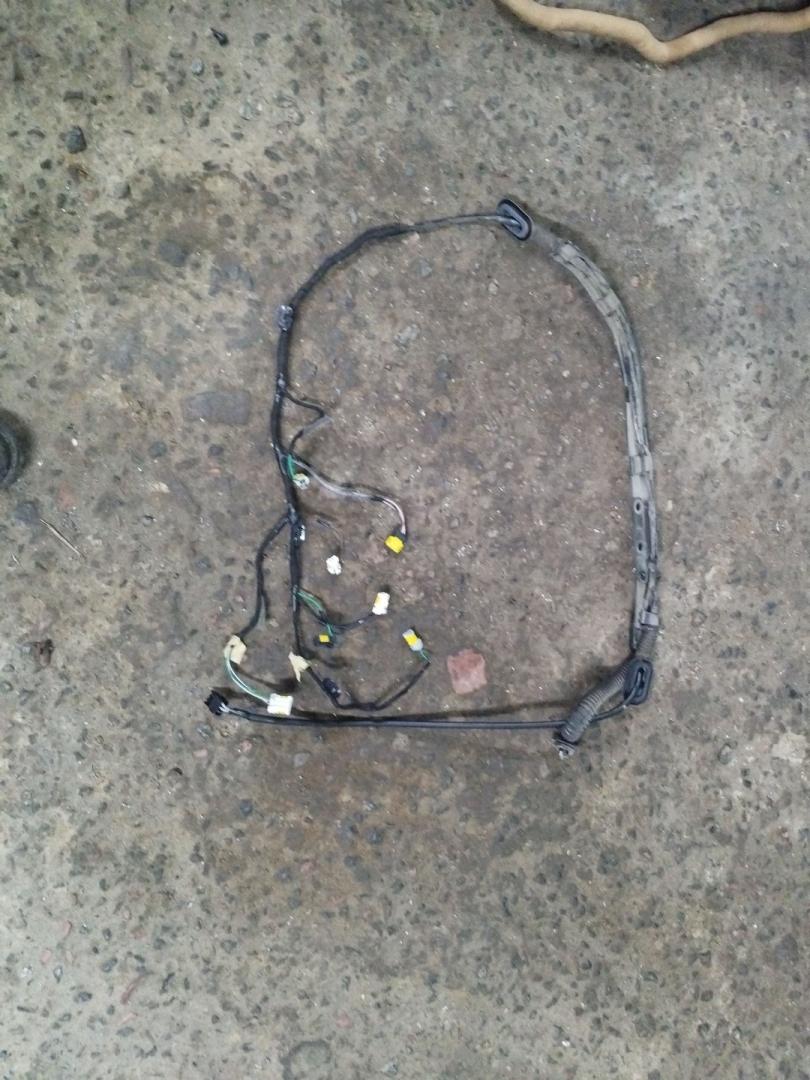 Проводка крышки багажника Renault Laguna 2 поколение 2001, 1.9 л., дизель, МКПП, зеленый, универсал - фото №1