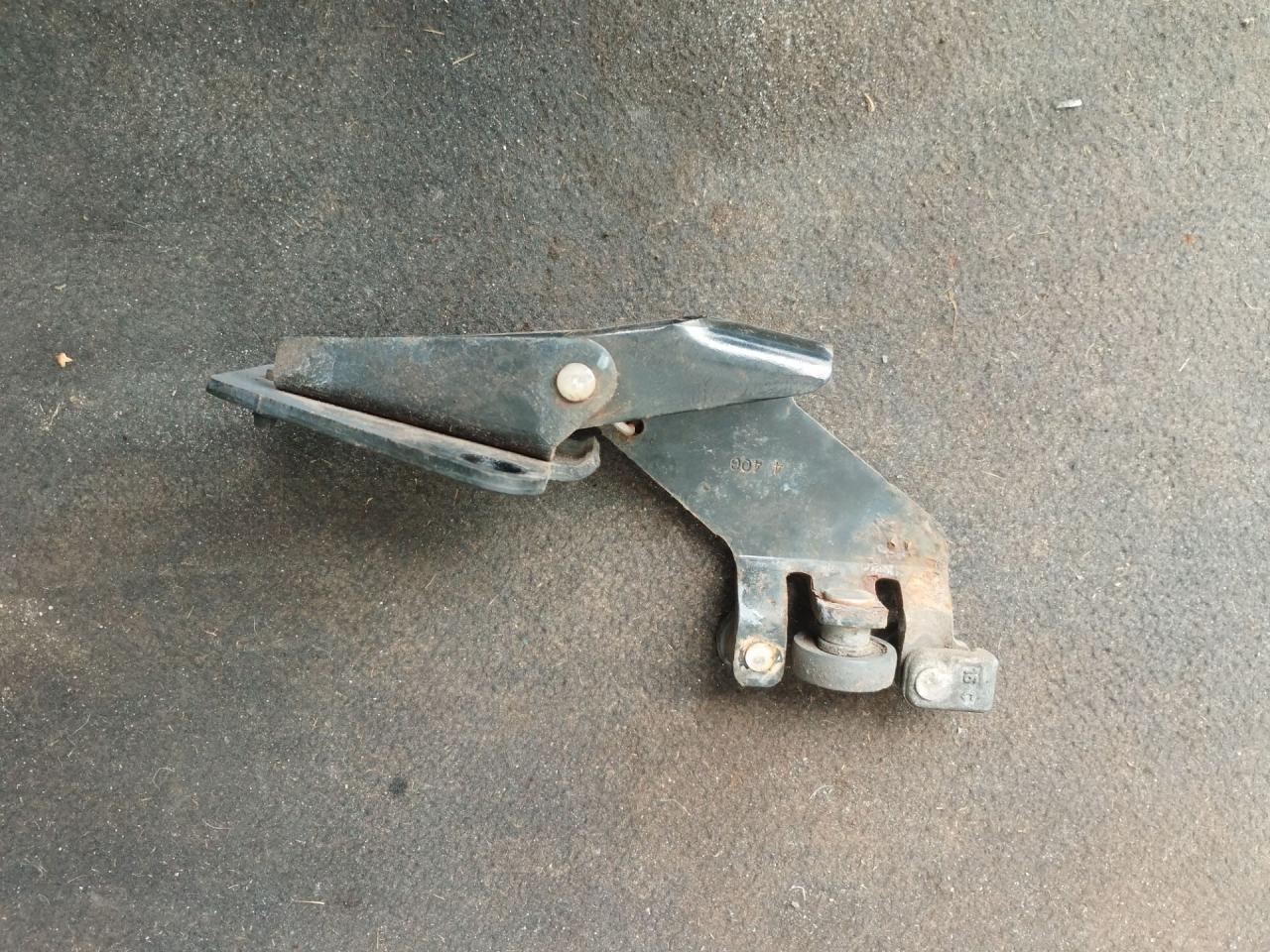 ролик двери сдвижной Peugeot 807 1 поколение 2004, 2.0 л., RHM (DW10ATED4), дизель, АКПП, черный, передний привод - фото №1