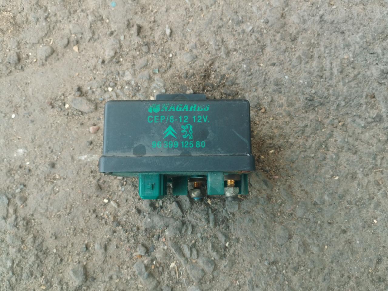 реле накала свечей Peugeot 807 1 поколение 2004, 2.0 л., RHM (DW10ATED4), дизель, АКПП, черный, передний привод - фото №1