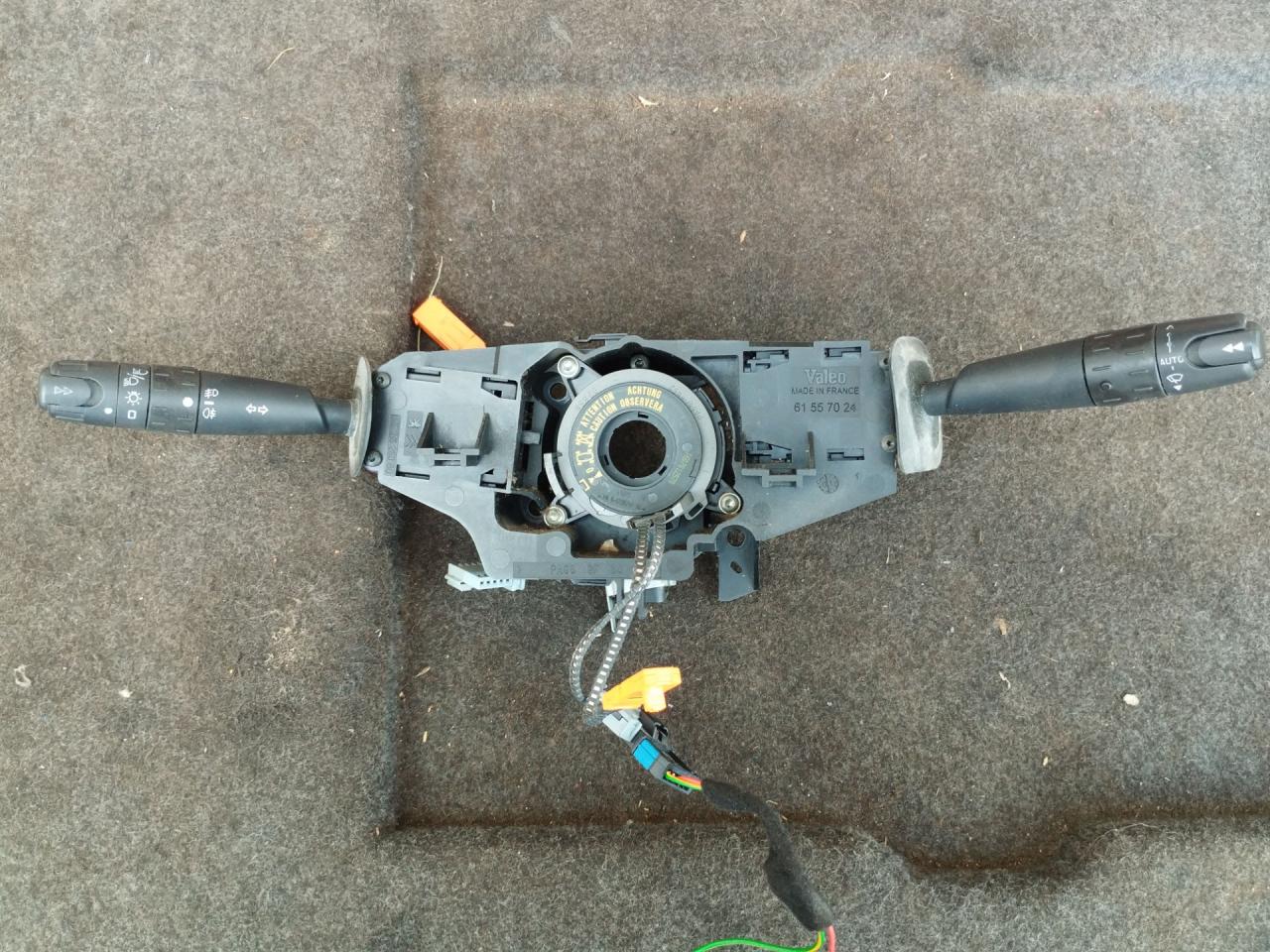 переключатель подрулевой (стрекоза) Peugeot 607 1 поколение 2001, 2.2 л., 4HX (DW12TED4/FAP), дизель, МКПП, передний привод - фото №1