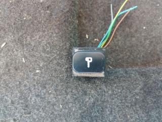 кнопка центрального замка Peugeot 607 1 поколение 2001, 2.2 л., 4HX (DW12TED4/FAP), дизель, МКПП, передний привод