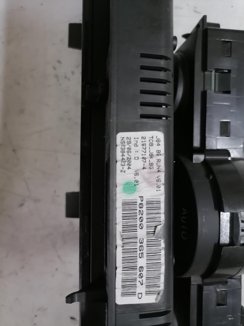 блок управления печки / климат-контроля Renault Scenic 2 поколение 2004, 1.5 л., DCi, K9K 728, дизель, 5МКПП, минивэн, передний привод - фото №1