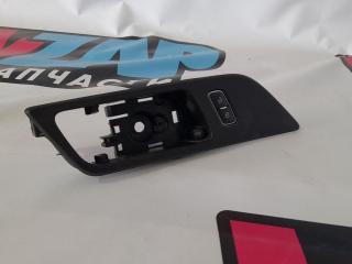 обшивка двери передняя правая Ford Mustang 6 поколение S550 [рестайлинг] 2019, 2.3 л., бензин, АКПП, 6322601A