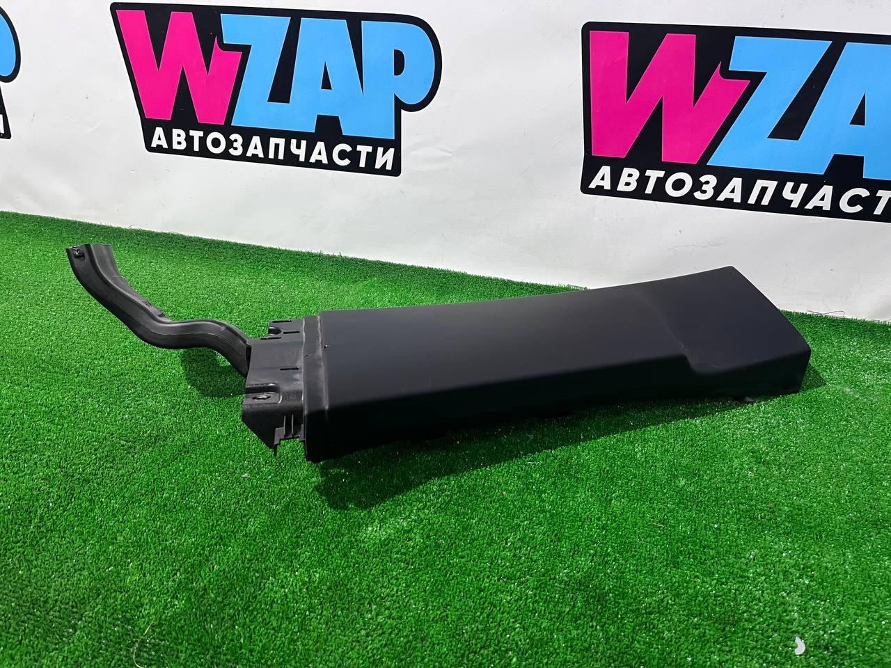 обшивка стойки центральной левой Tesla Model X 1 поколение 2018, электро, хетчбэк 5 дв., 1035967-00-G - фото №1