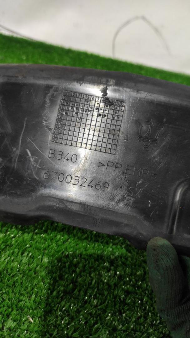 уплотнитель Maserati Levante 1 поколение M161 2019, 3.0 л., дизель, АКПП, внедорожник 5 дв., полный привод, 670032469 - фото №1