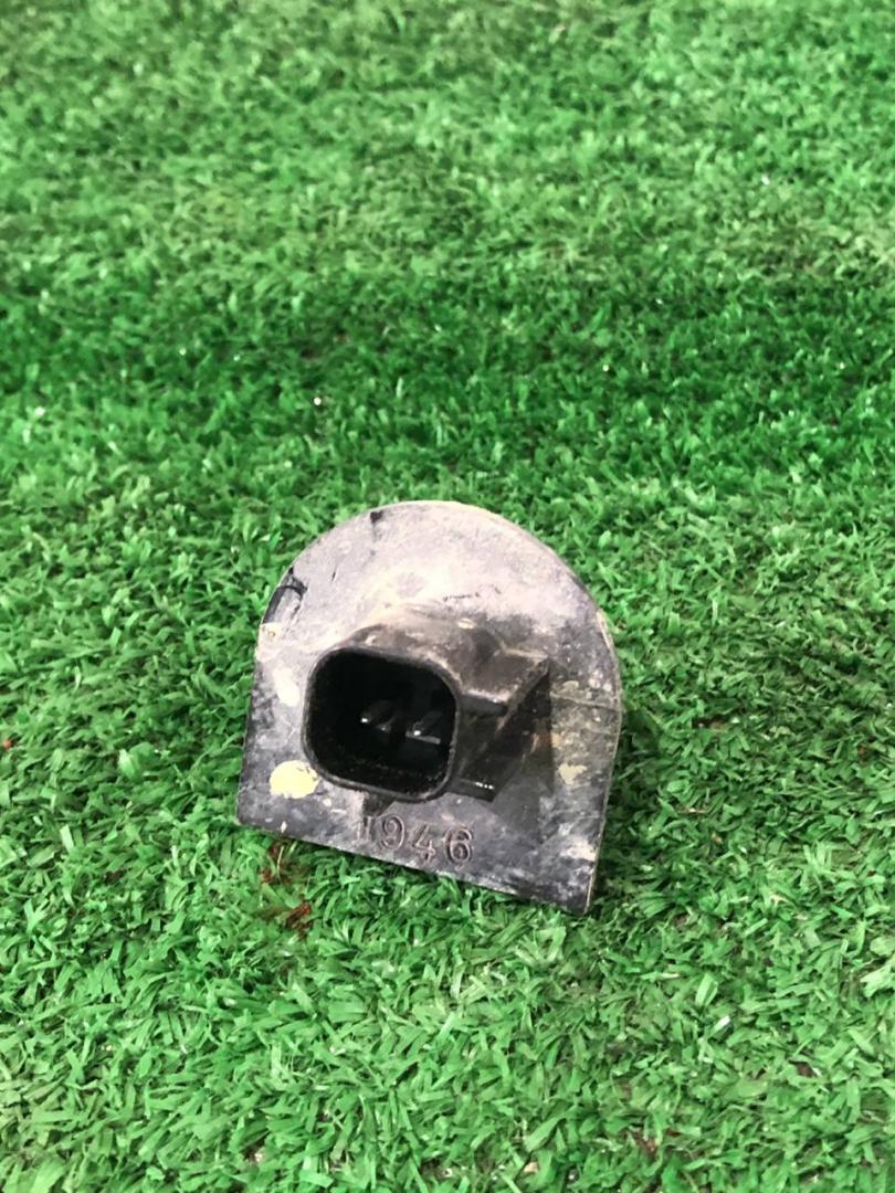 датчик уровня омывающей жидкости Jeep Wrangler 4 поколение 2020, 2.0 л., бензин, АКПП, внедорожник 5 дв., полный привод - фото №1