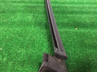 Уплотнитель стекла Ford Mustang 6 поколение S550 [рестайлинг] 2019, 2.3 л., бензин, АКПП, красный, кабриолет, задний привод, FR3B-6321434-AG