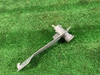 замок багажника Ford Mustang 6 поколение S550 [рестайлинг] 2019, 2.3 л., бензин, АКПП, красный, кабриолет, задний привод, FR3B-7643268-AB