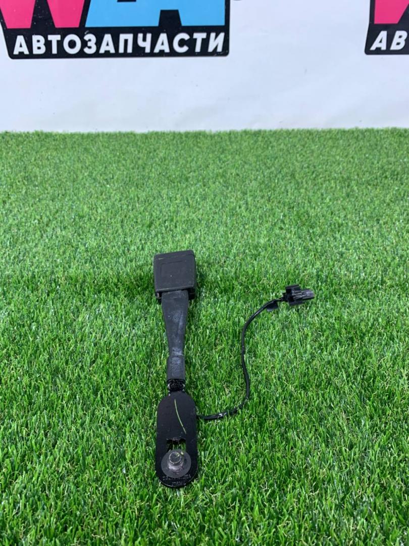 фиксатор ремня безопасности GMC Sierra 1 поколение 2021, 6.2 л., бензин, АКПП, пикап, полный привод, 84375091 - фото №1