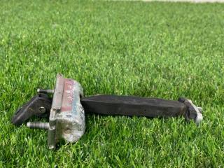 ограничитель открывания двери Ford Mustang 6 поколение S550 [рестайлинг] 2019, 2.3 л., бензин, АКПП, купе, задний привод