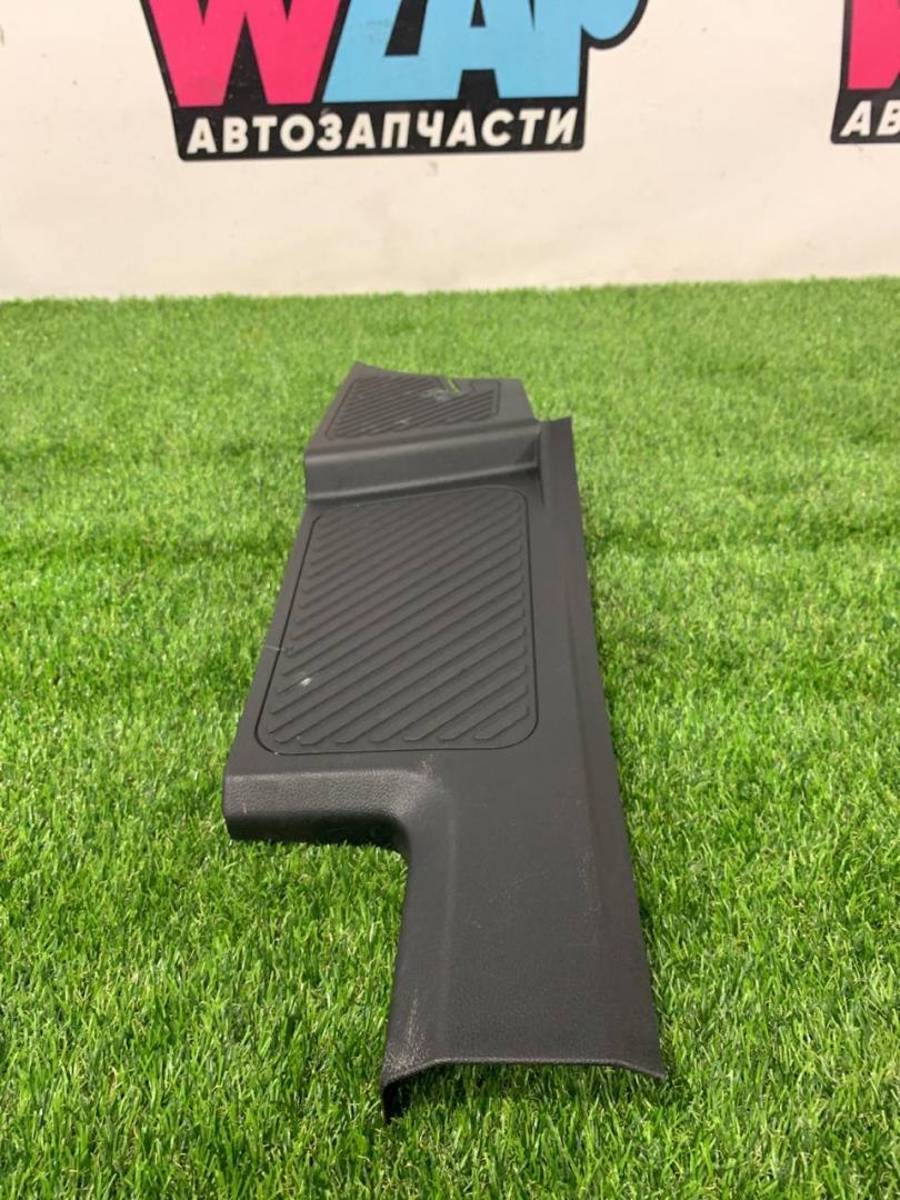 накладка на порог внутренняя Ford Explorer 6 поколение U625 2021, 2.3 л., бензин, АКПП, внедорожник 5 дв., задний привод, LB5B-S13245-AAW - фото №1