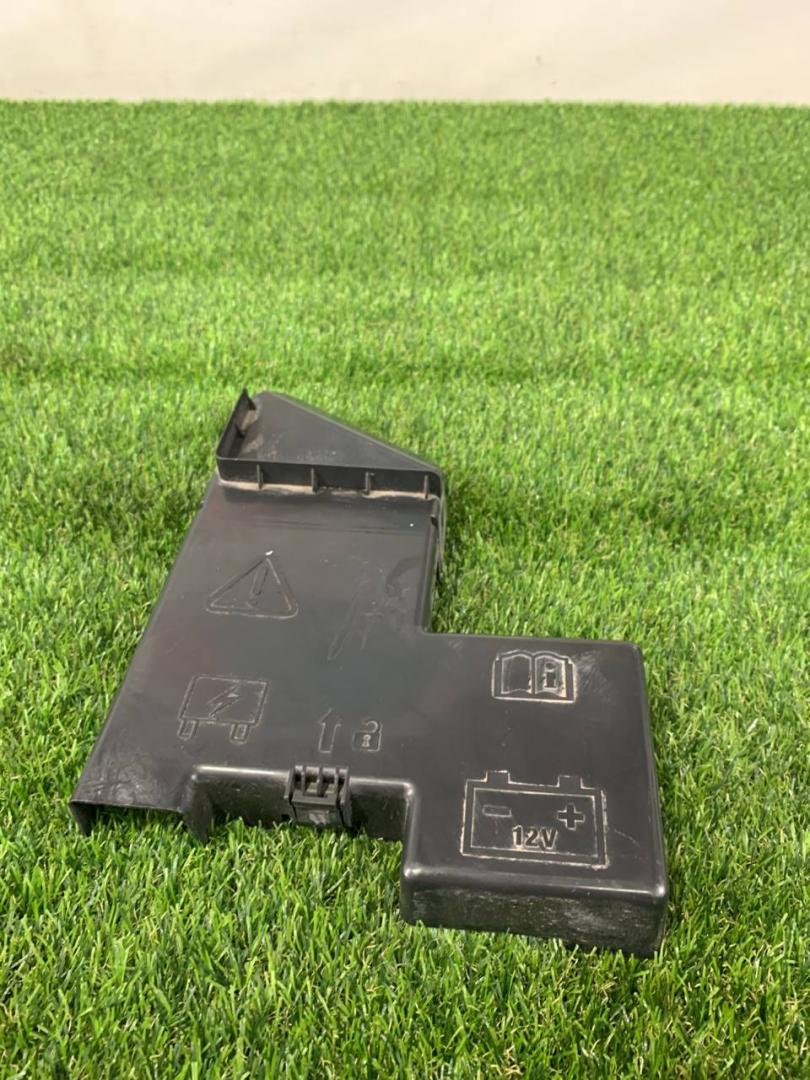 крышка блока предохранителей Ford Explorer 6 поколение U625 2021, 2.3 л., бензин, АКПП, внедорожник 5 дв., задний привод - фото №1