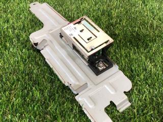 усилитель антенны Ford Mustang 6 поколение S550 [рестайлинг] 2020, 2.3 л., i, бензин, МКПП, красный, купе, задний привод, JR3T19K351EC