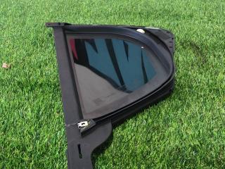 стекло двери задней правой Alfa Romeo Stelvio 1 поколение 2018, 2.0 л., 50552735-736