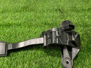 педаль Ford Mustang 6 поколение S550 2016, 5.0 л., бензин, МКПП, серый, купе, задний привод