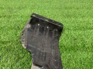 кронштейн (крепление) Ford Mustang 6 поколение S550 2016, 5.0 л., бензин, МКПП, серый, купе, задний привод, FR3B63101E02AB