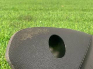 накладка на торпедо (консоль) Ford Mustang 6 поколение S550 2016, 5.0 л., бензин, МКПП, серый, купе, задний привод, FR3B-6304481-AE