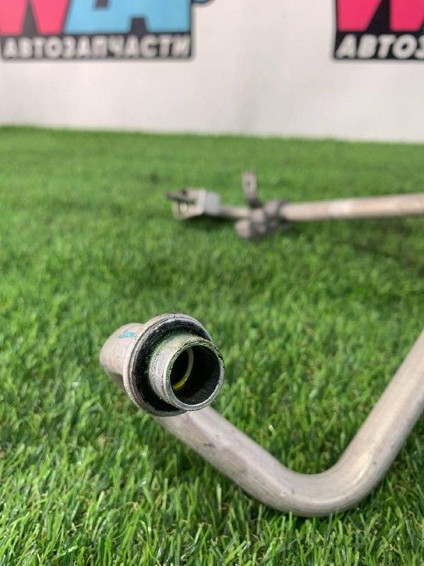 трубка кондиционера Ford Mustang 6 поколение S550 2016, 5.0 л., бензин, МКПП, серый, купе, задний привод - фото №1