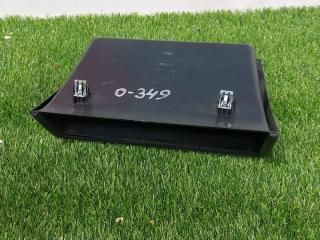 бардачок Tesla Model S 1 поколение [рестайлинг] 2016, электро, 1018894-00-V